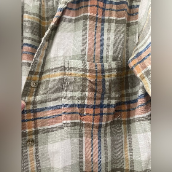 American Eagle distressed flannel - Picture 4 of 7